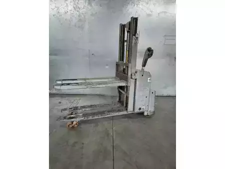 Stapelaars 2016  Unicarriers PSD125TH209 (2)
