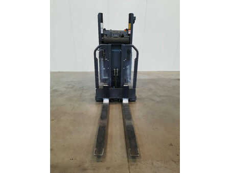 Vertikal-Kommissionierer 2020  Unicarriers EPL100/120 (4)