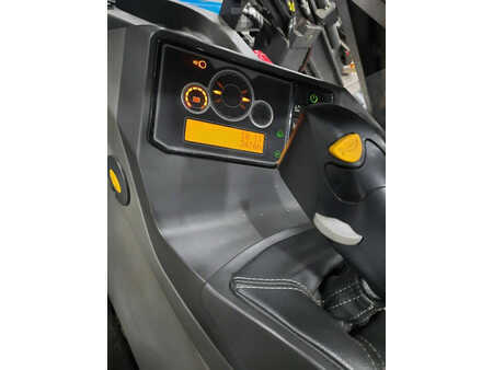 Schubmaststapler 2020  Unicarriers UHD200DTFVRG850 (3)