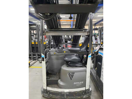 Schubmaststapler 2020  Unicarriers UHD200DTFVRG850 (1)