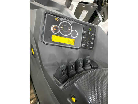 Carretilla retráctil 2019  Unicarriers UMS200DTFVRF845 (3)