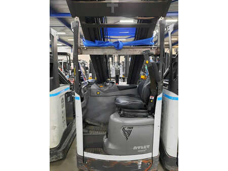 Schubmaststapler 2017  Unicarriers UMS200DTFVRE895 (1)