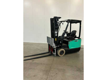 Elektro 4 Rad 2023  Mitsubishi FB 20 N2T (1)