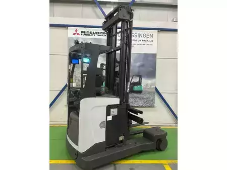 Čtyřcestný vysokozdvižný vozík 2021  Unicarriers UFW250DTFVRE705 (1)