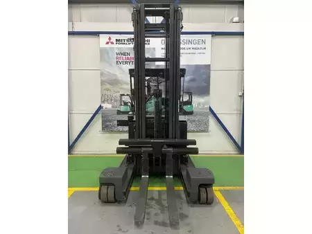Čtyřcestný vysokozdvižný vozík 2021  Unicarriers UFW250DTFVRE705 (5)