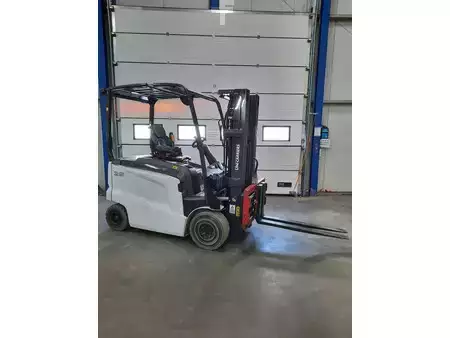 Eléctrica de 4 ruedas 2021  Unicarriers MX25SP (1)