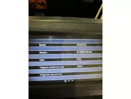 Eléctrica de 4 ruedas 2021  Unicarriers MX25SP (5)