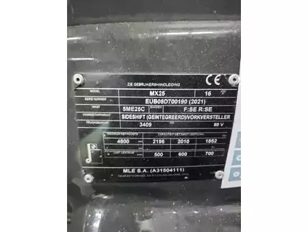 Eléctrica de 4 ruedas 2021  Unicarriers MX25SP (6)