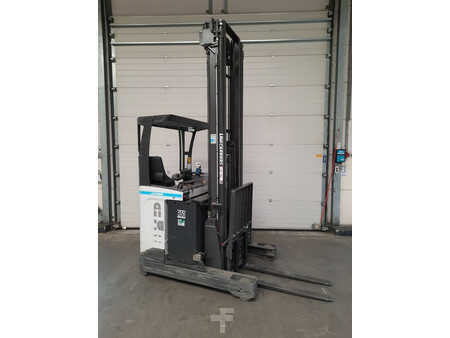 Reach Truck 2017  Unicarriers UMS160DTFVMF845 (1)