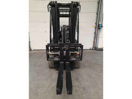 CAT Lift Trucks EP30CN