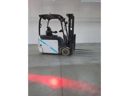 Elektryczne 4-kołowe 2021  Unicarriers AG2N1L16Q (1)