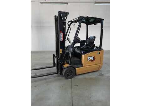 Carrelli elettrici 4 ruote 2021  CAT Lift Trucks EP20ANT (2)
