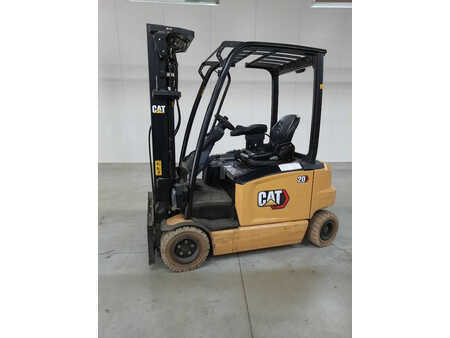 Carrelli elettrici 4 ruote 2021  CAT Lift Trucks EP20AN (2)