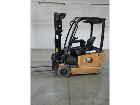 Electric - 4 wheels 2021  CAT Lift Trucks EP20ANT (2)