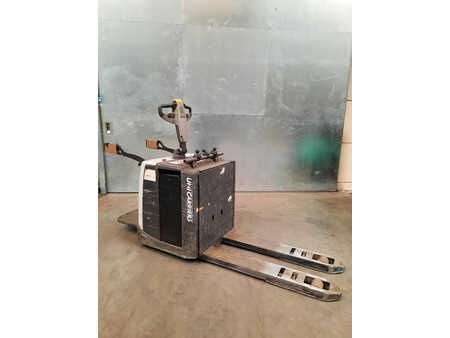 Transpaletas manuales  Unicarriers 200PMR (1)