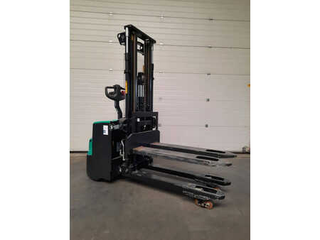 14171_UE-441835-2.jpg?v=1761539136