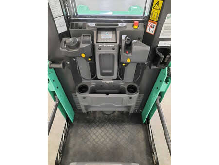 14171_UE-441893-5.jpg?v=1761539136