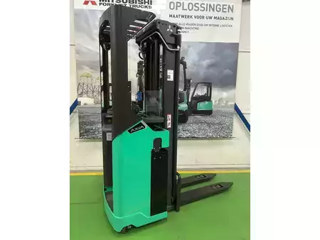 Stacker de condutor em pé 2022  Mitsubishi SBR 16 N2 (2)