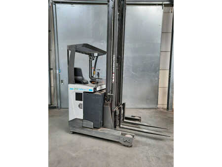 Schubmaststapler 2018  Unicarriers 160DTFVRF895UMS (1)