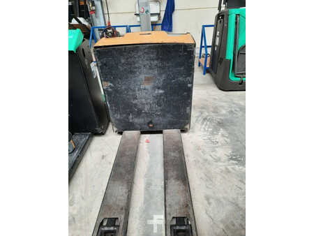 Håndpalleløftere  CAT Lift Trucks NPP16N2 (2)