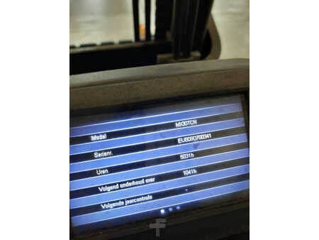 Elektro čtyřkolový VZV 2021  Unicarriers MX30 (5)