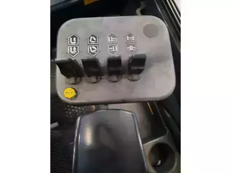 Elektro čtyřkolový VZV 2018  Mora EP80RA (7)