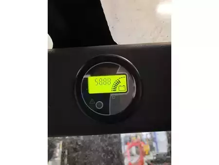 Elektro čtyřkolový VZV 2018  Mora EP80RA (6)