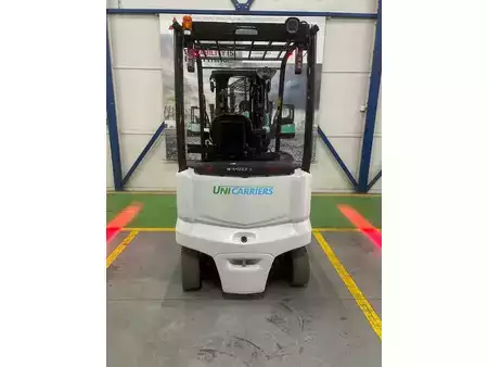 Eléctrico - 4 rodas 2020  Unicarriers MX 25 (4)