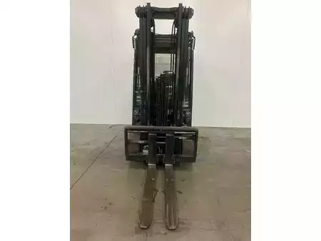 Chariots électriques à 4 roues 2019  CAT Lift Trucks EP30CN (3)