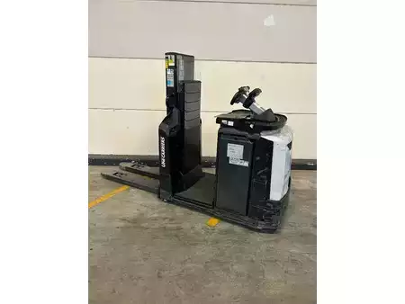 Préparateurs de commande horizontaux 2021  Unicarriers OEH 120 (2)