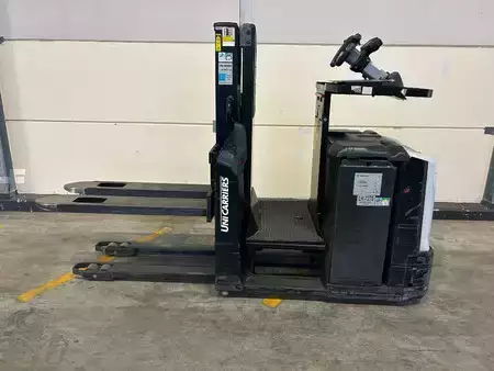 Préparateurs de commande horizontaux 2021  Unicarriers OEH 120 (5)