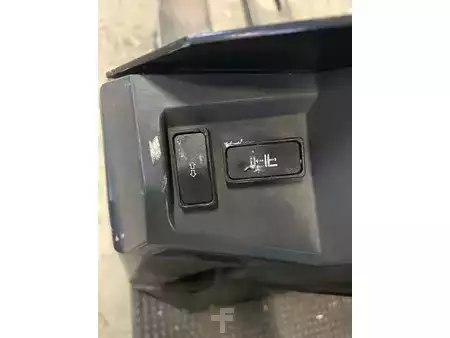 Préparateurs de commande horizontaux 2021  Unicarriers OEH 120 (10)