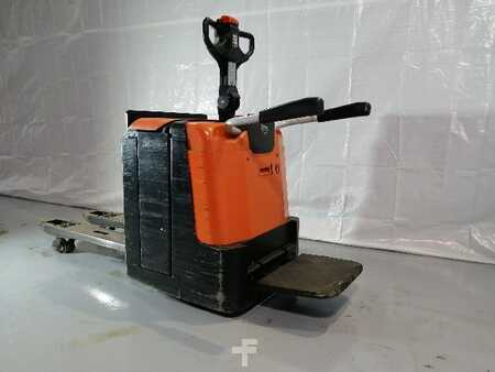 Niederhubwagen 2014  BT LPE240 (1)