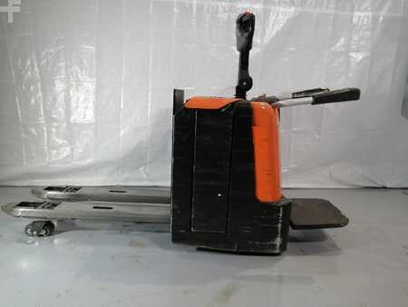 Niederhubwagen 2014  BT LPE240 (2)