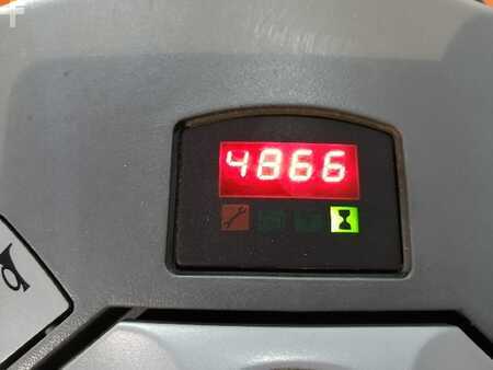 Niederhubwagen 2014  BT LPE240 (7)