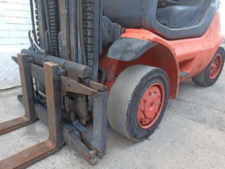 Nestekaasutrukki 1999  Linde H35T-04 (4)