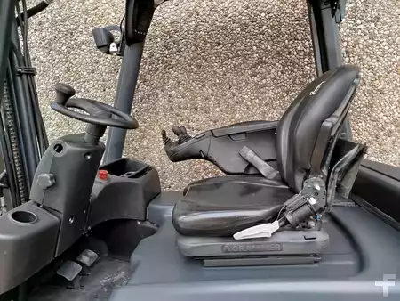 Elektro 4 Rad 2019  Linde E16PH-02 EVO (7)