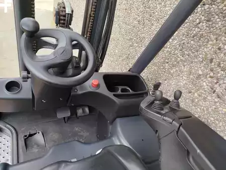 Elektro 4 Rad 2019  Linde E16PH-02 EVO (8)