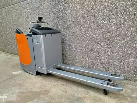 Transpalettes électriques 2019  Still EXU-S22 (3)