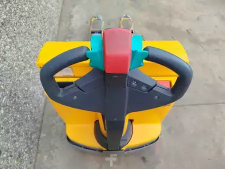 Niederhubwagen 2017  Jungheinrich EJE116 LI-ION (4)