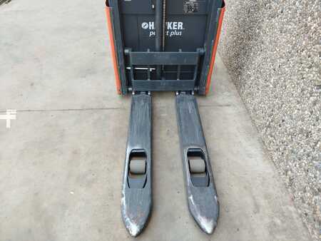 Pallet Stackers 2012  Linde L10B (4)