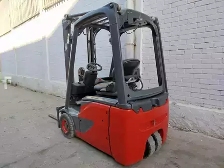 Elektro tříkolové VZV 2017  Linde E15-02 (3)