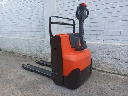 Electric Pallet Jacks 2018  BT LWE160 (1)