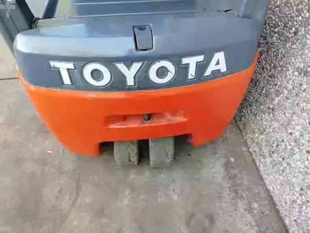 Electric - 3 wheels 2017  Toyota 8FBE20T (6)