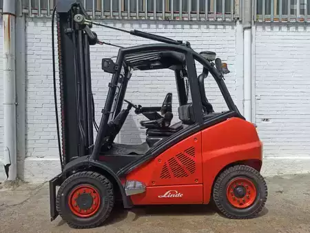 Diesel gaffeltruck 2007  Linde H40D (2)