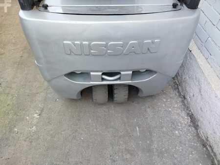 Chariots électriques à 3 roues 2012  Nissan G1N1L20Q (6)