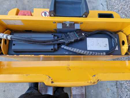 Transpallet elettrici 2019  Jungheinrich EJE 116 Li-ion (8)