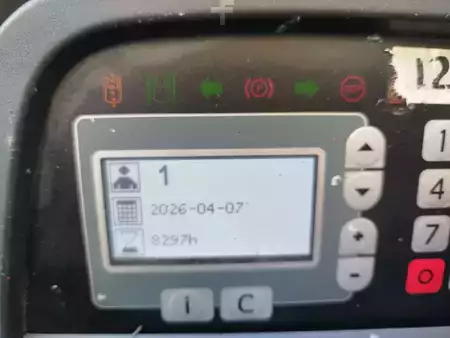 Reach Trucks 2015  BT RRE160 (6)