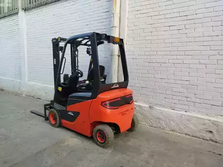 Eléctrica de 4 ruedas 2019  Linde E16P (3)