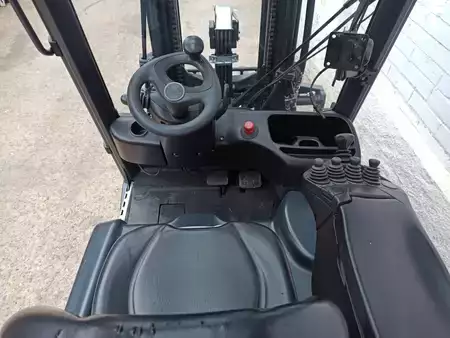 El truck - 3 hjulet 2019  Linde E16L-02 (8)